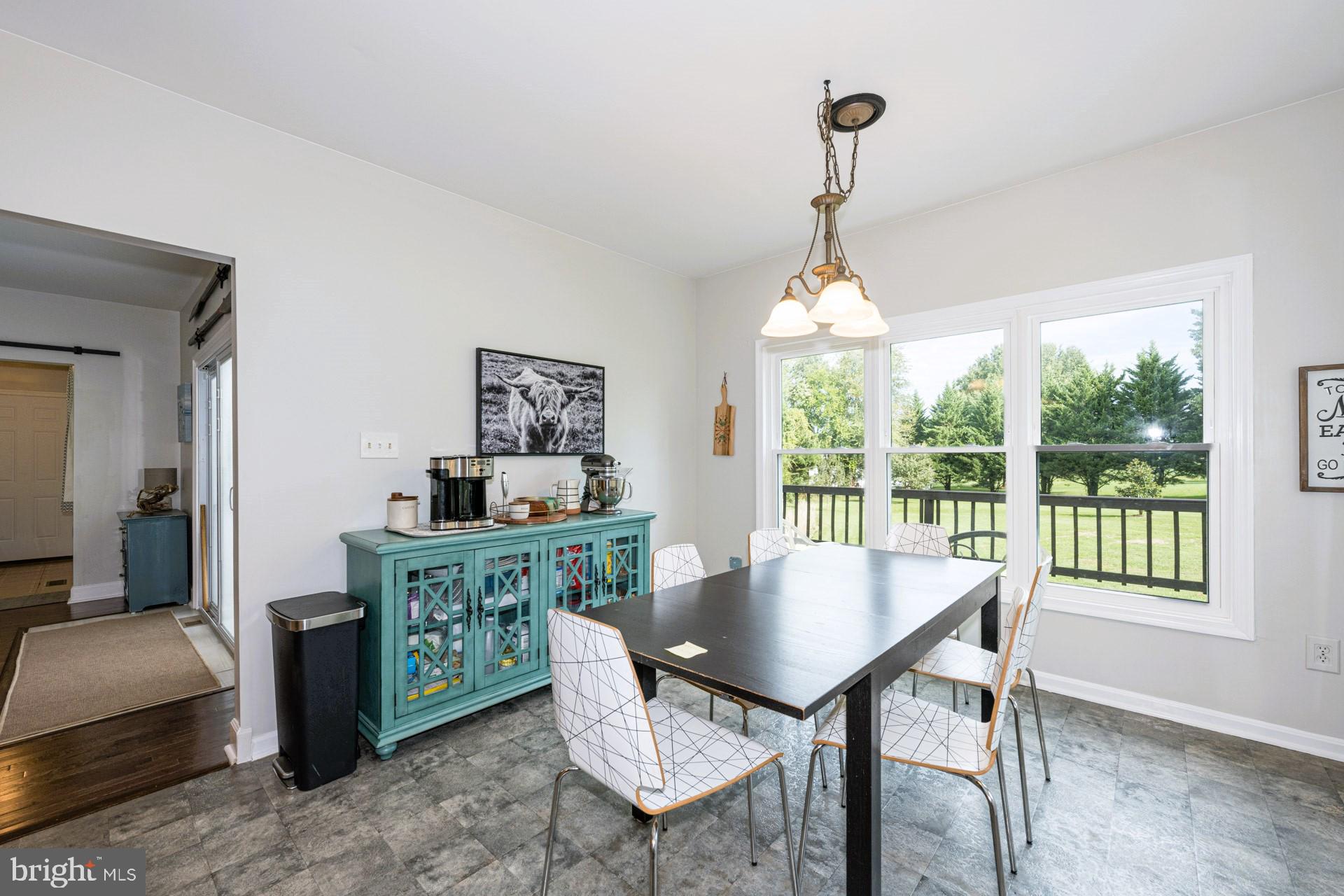 ENGLISH MEADOWS - Residential