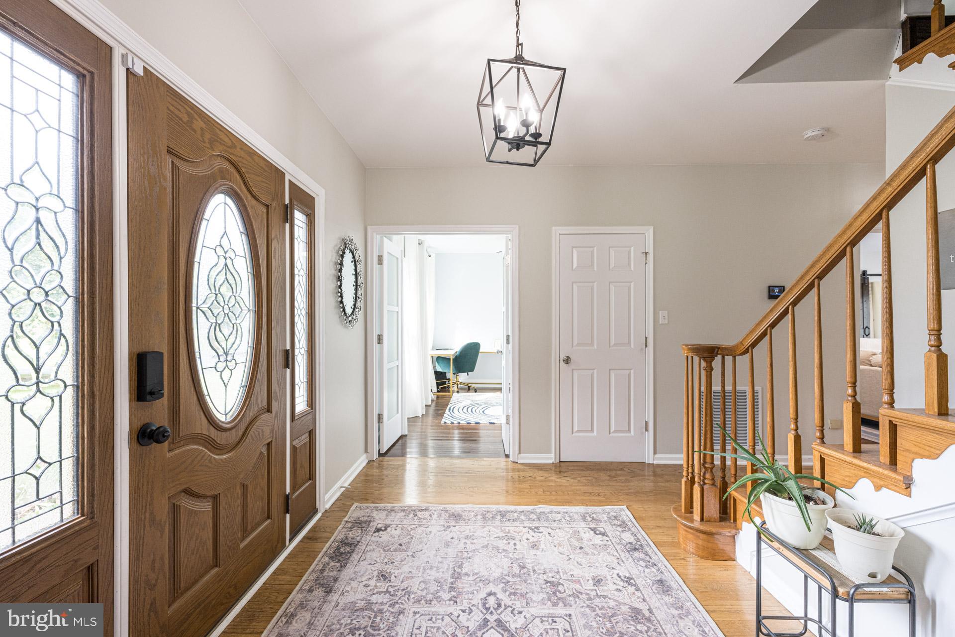 ENGLISH MEADOWS - Residential