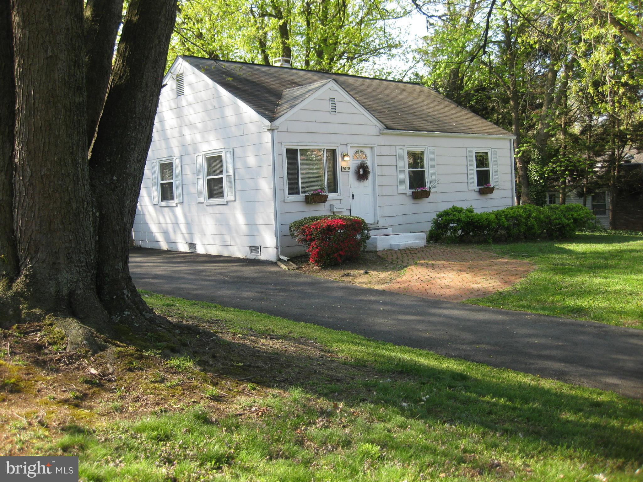 PIMMIT HILLS - Residential