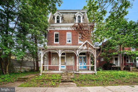 Photo of 1040 E High Street, POTTSTOWN, PA 19464 (MLS # PAMC2154178)