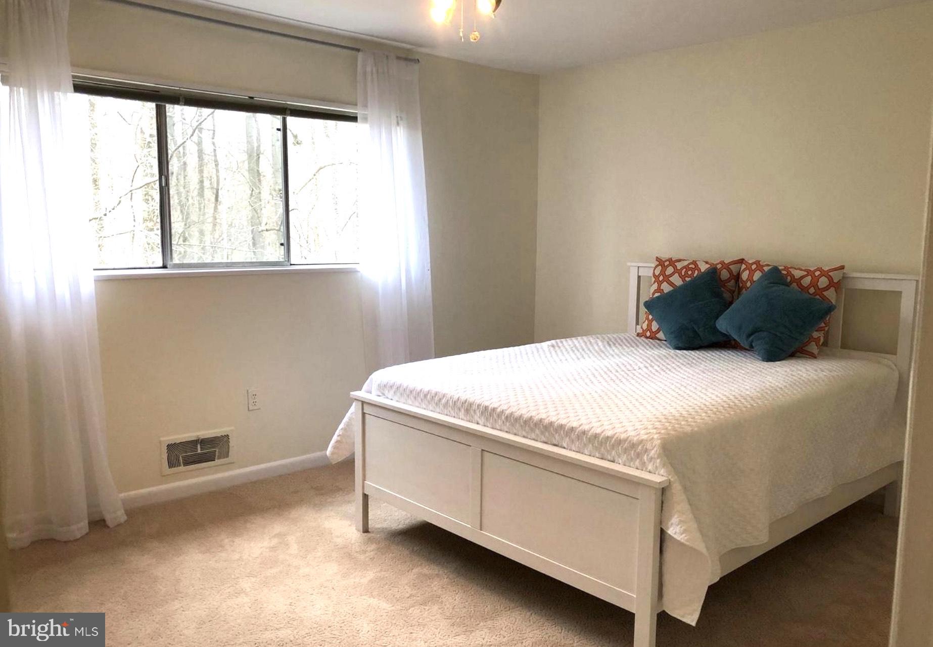 PARKSIDE CONDOMINIUMS - Residential Lease