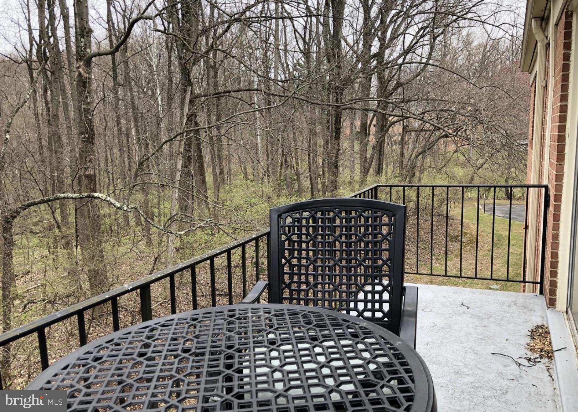 PARKSIDE CONDOMINIUMS - Residential Lease