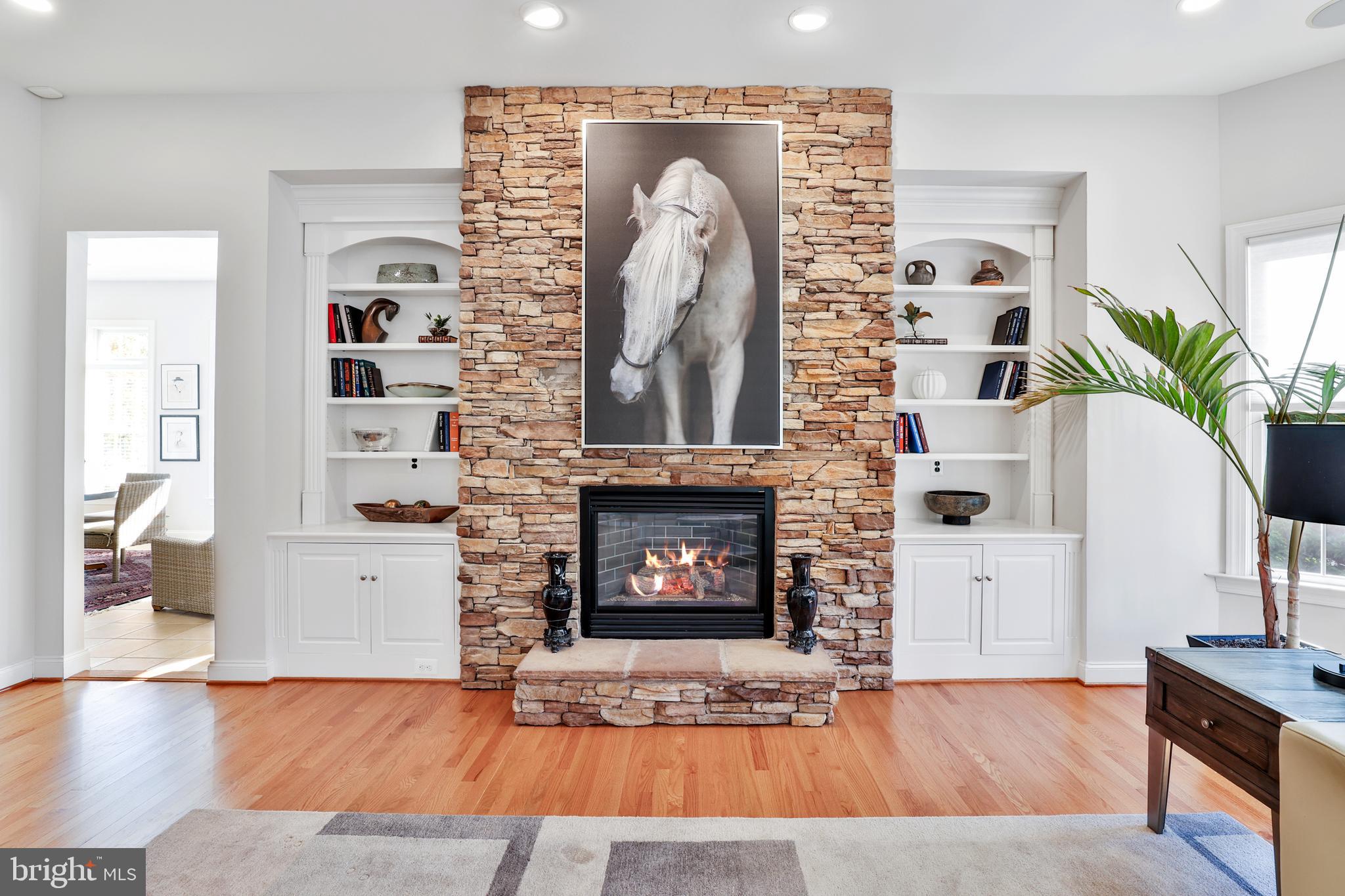 RASPBERRY FALLS - Residential