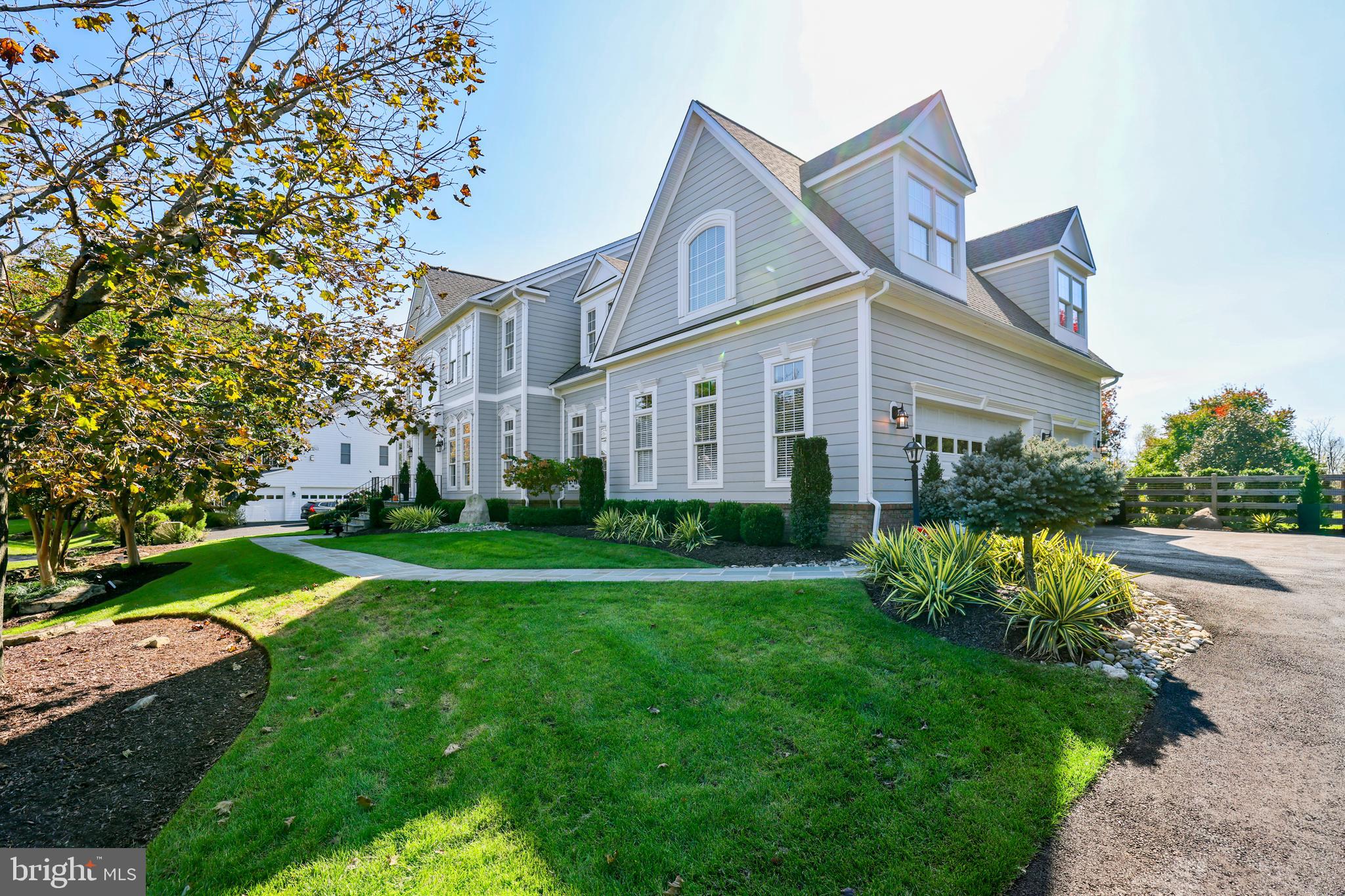 RASPBERRY FALLS - Residential