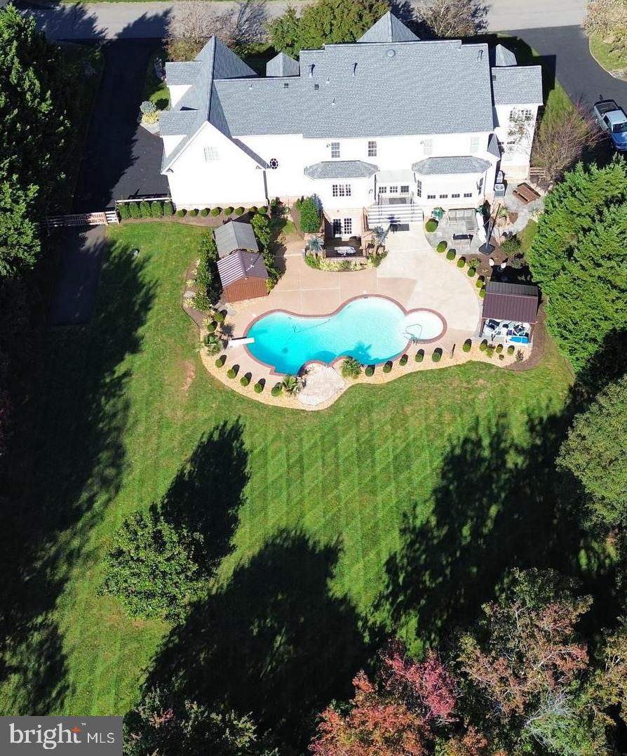 RASPBERRY FALLS - Residential