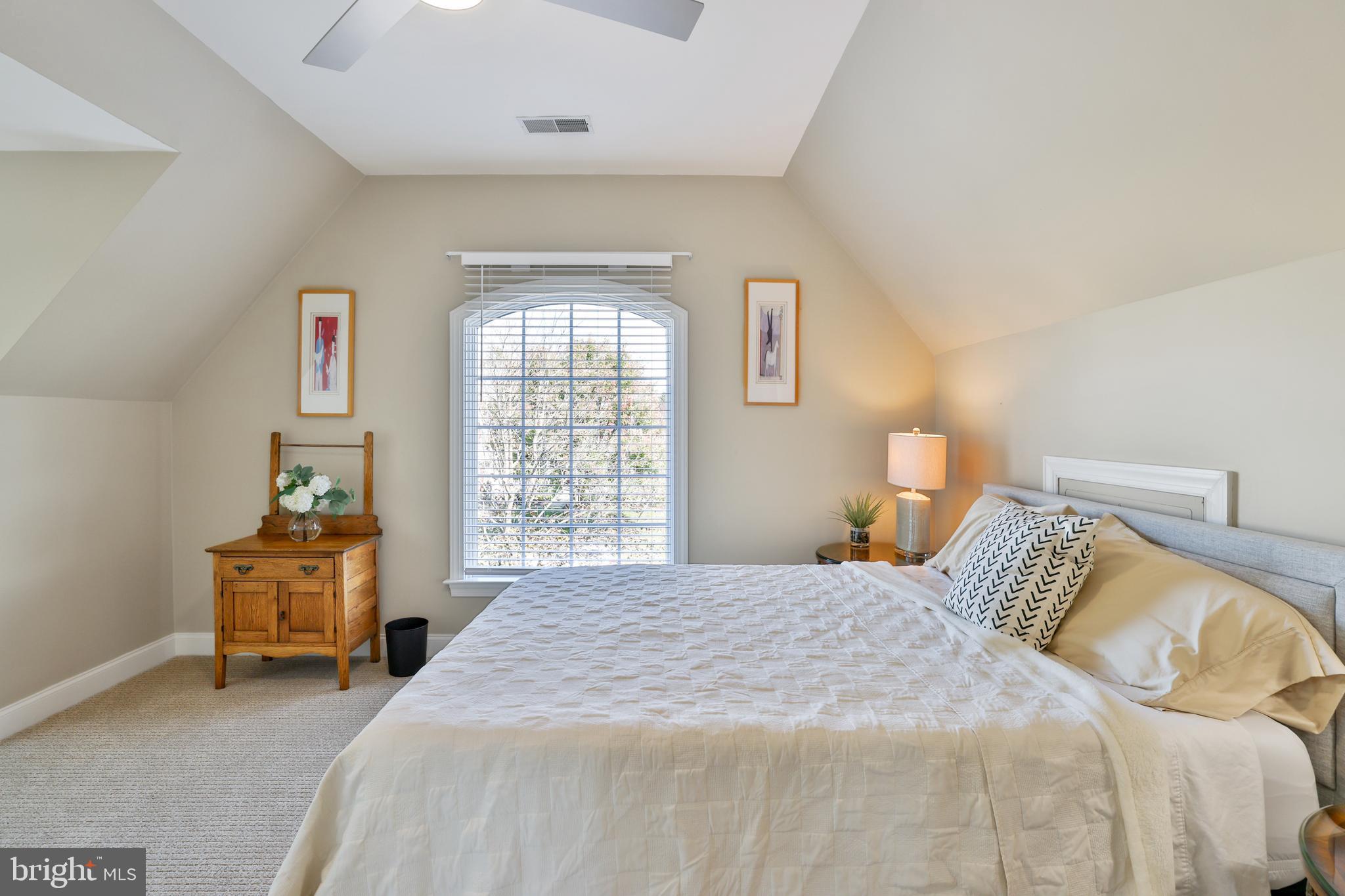 RASPBERRY FALLS - Residential