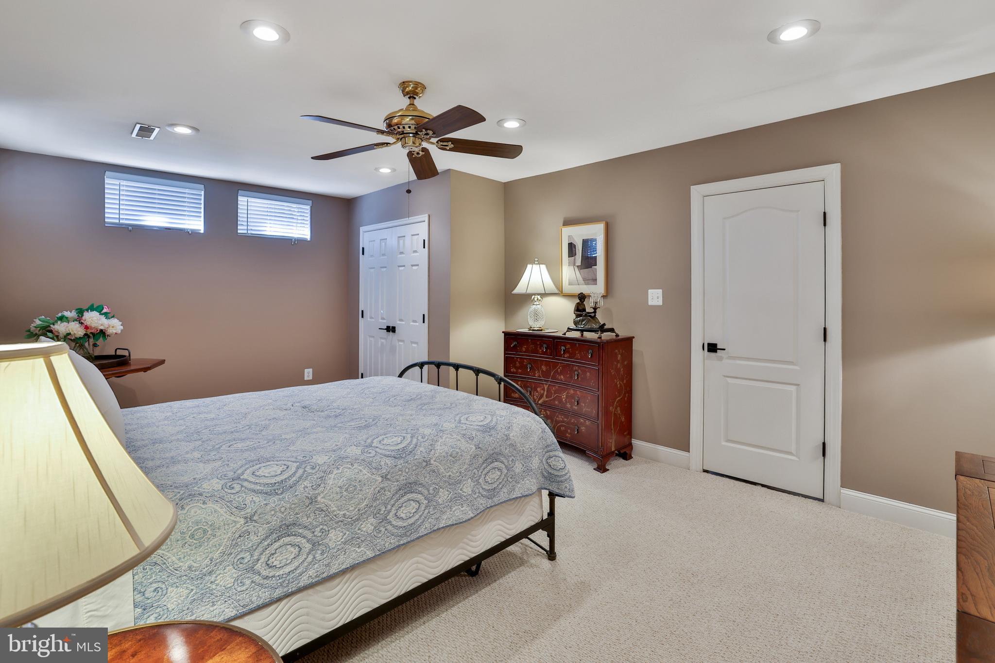 RASPBERRY FALLS - Residential