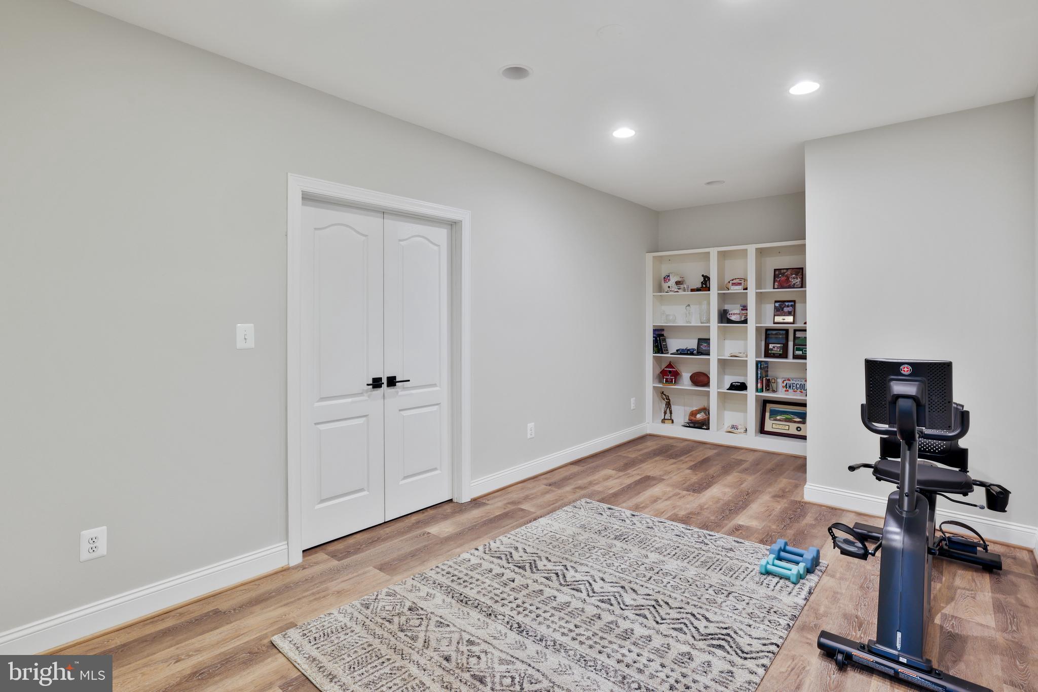 RASPBERRY FALLS - Residential