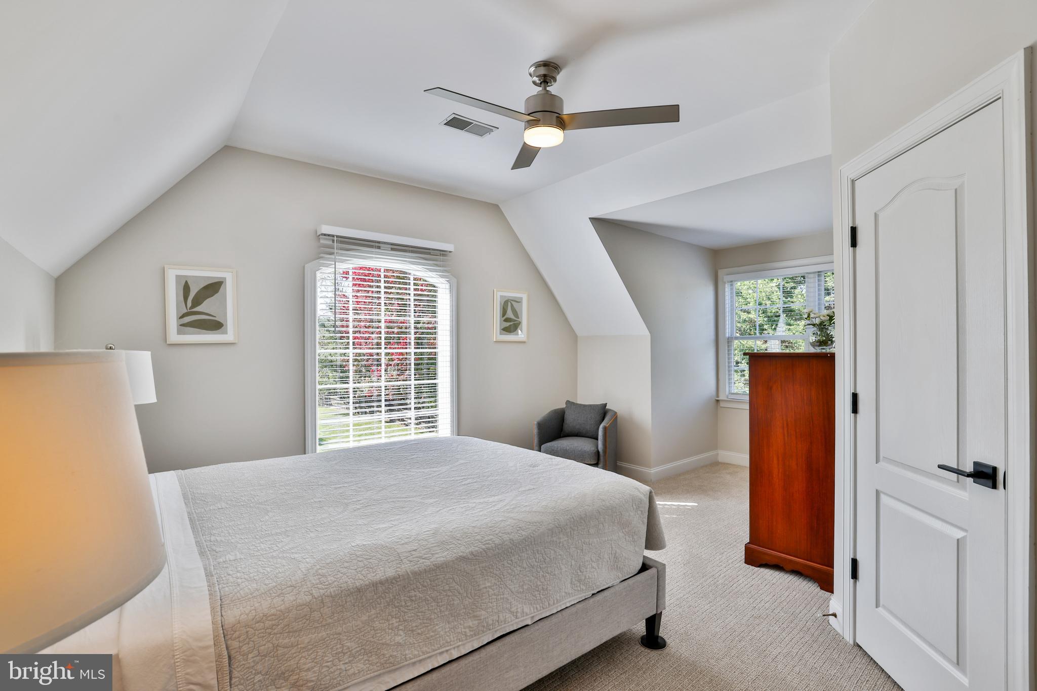 RASPBERRY FALLS - Residential