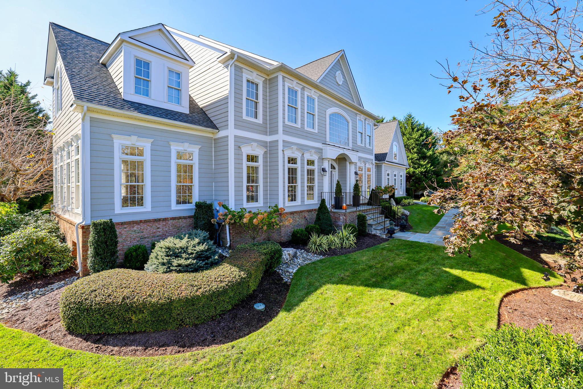 RASPBERRY FALLS - Residential