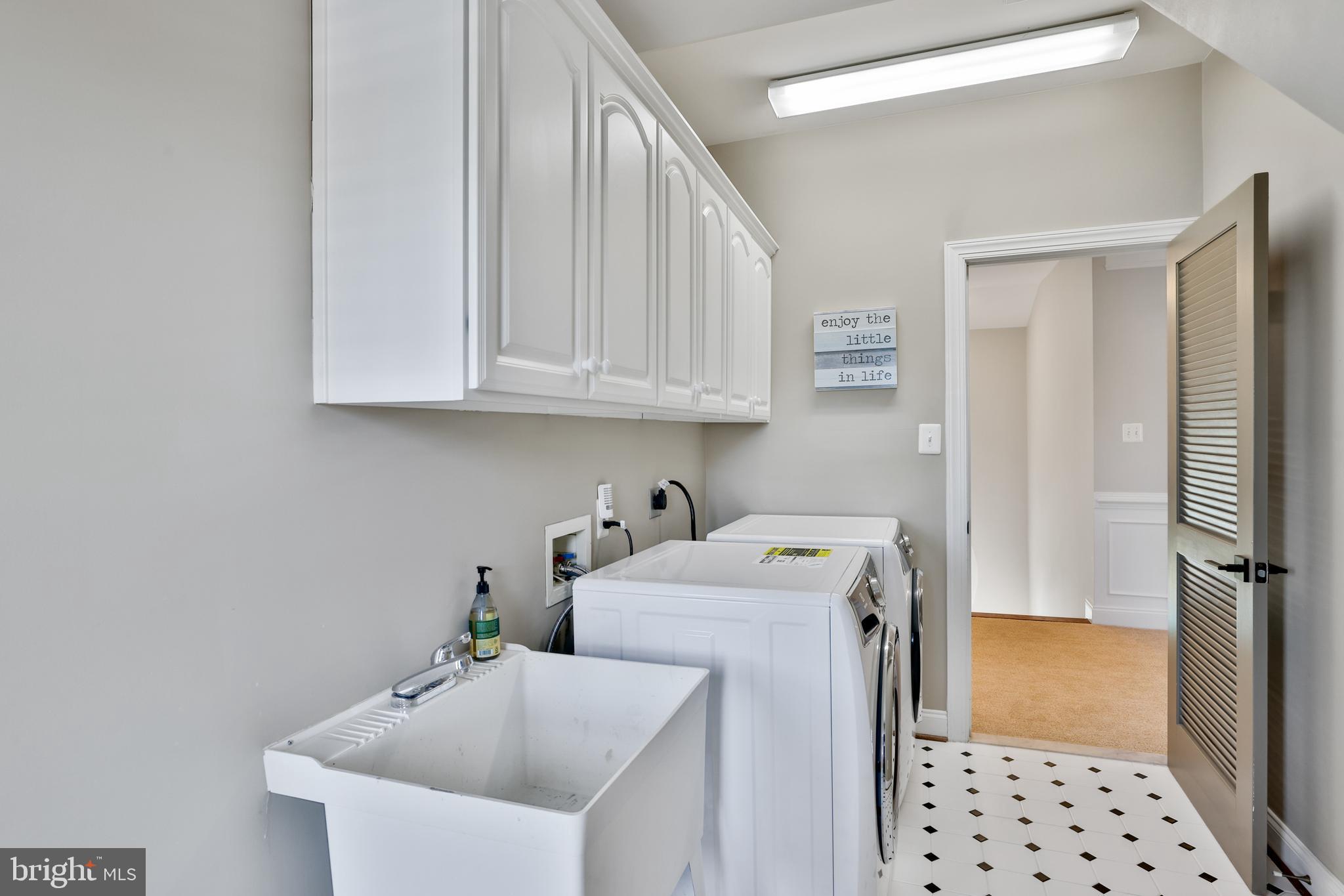 RASPBERRY FALLS - Residential