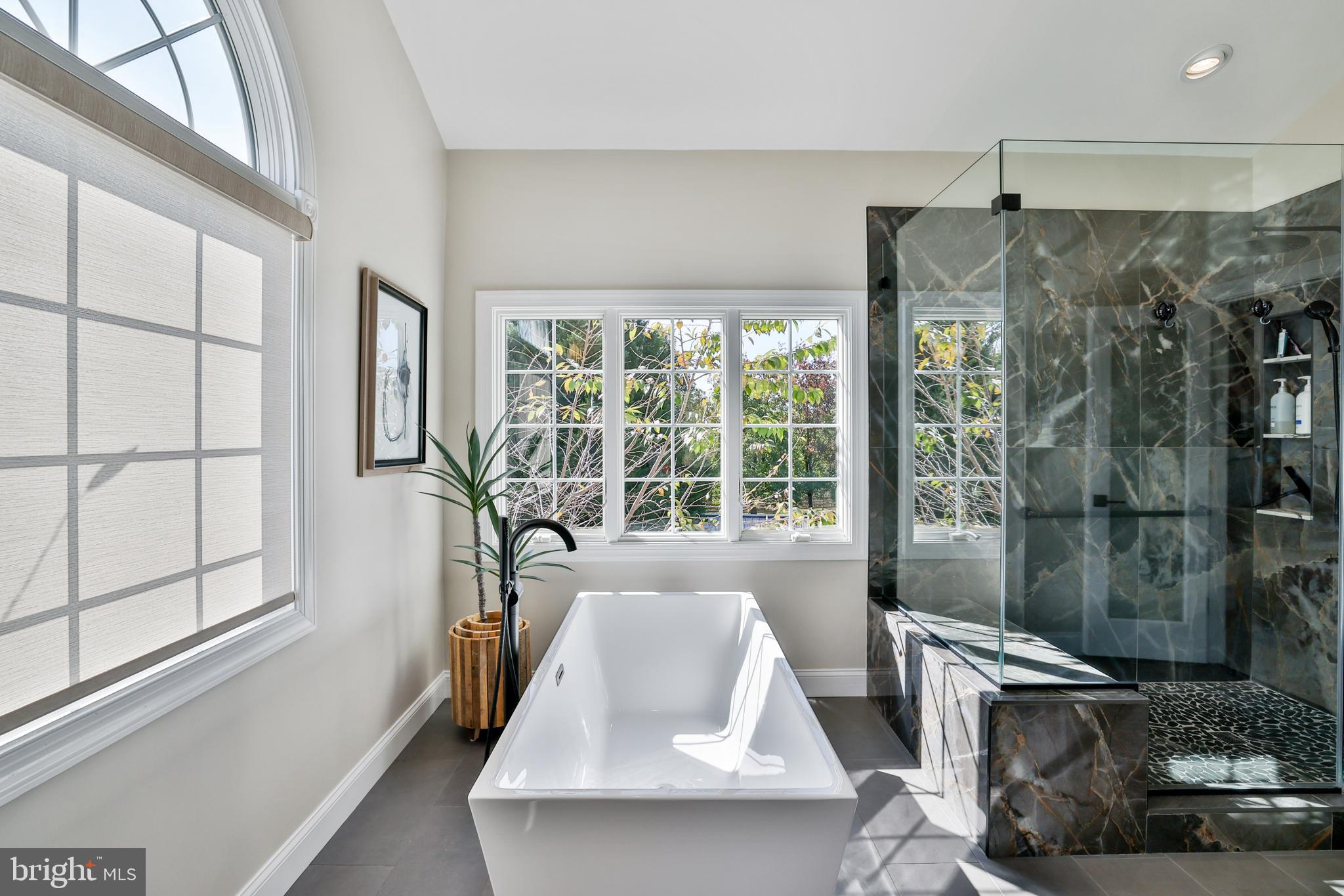 RASPBERRY FALLS - Residential