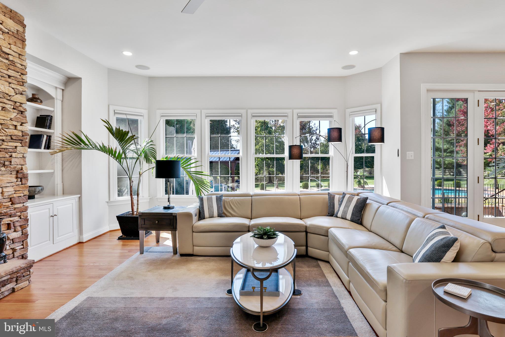 RASPBERRY FALLS - Residential