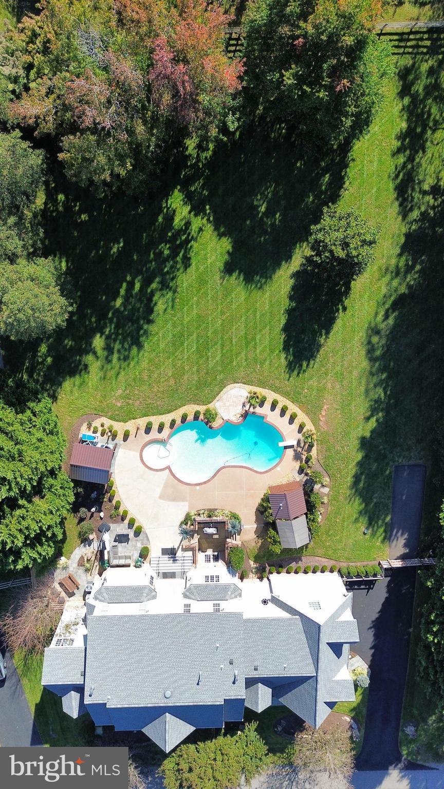 RASPBERRY FALLS - Residential