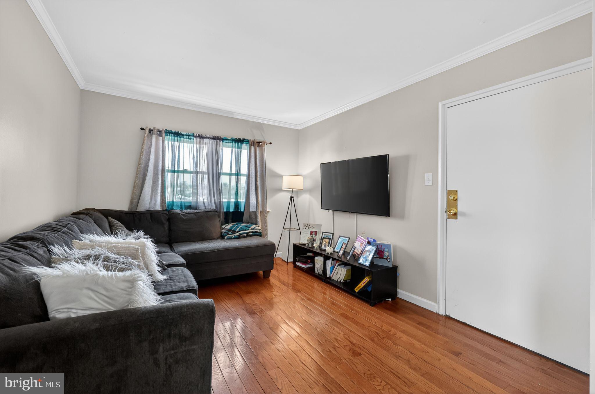 HILL CREST - Residential Income