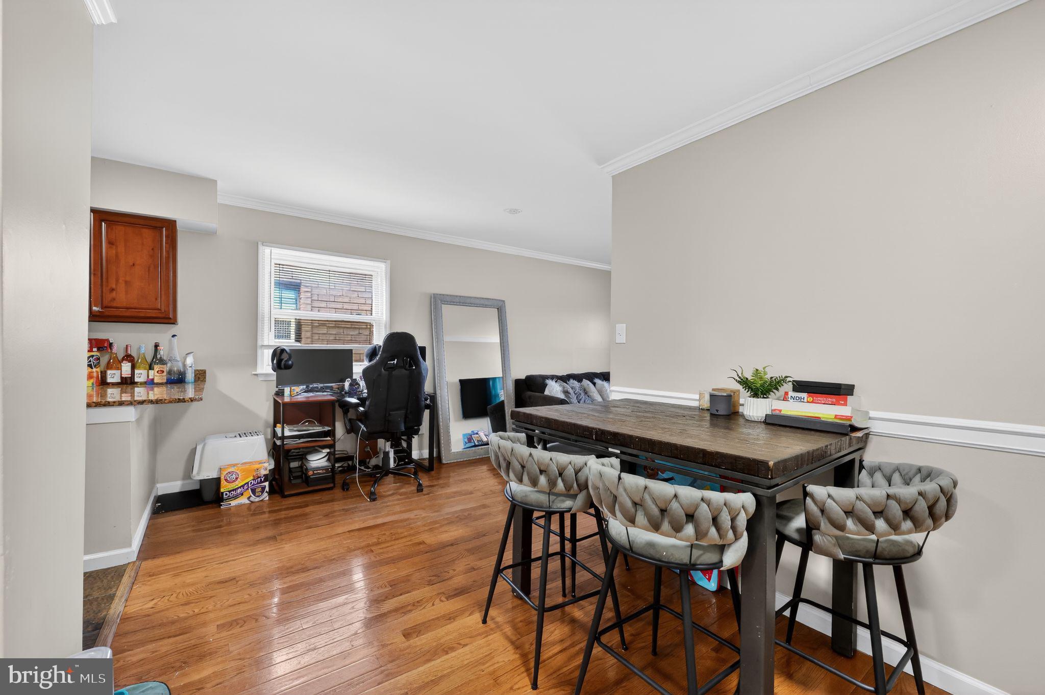 HILL CREST - Residential Income