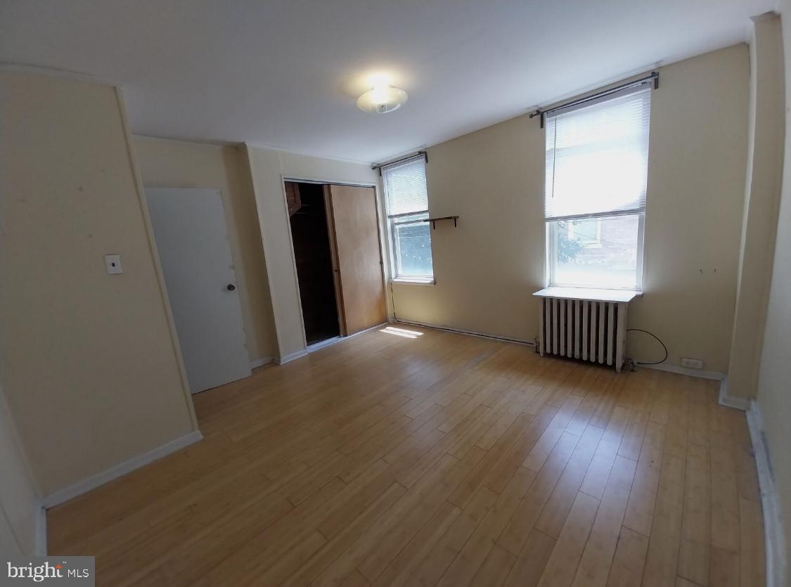 ITALIAN MARKET - Residential Lease