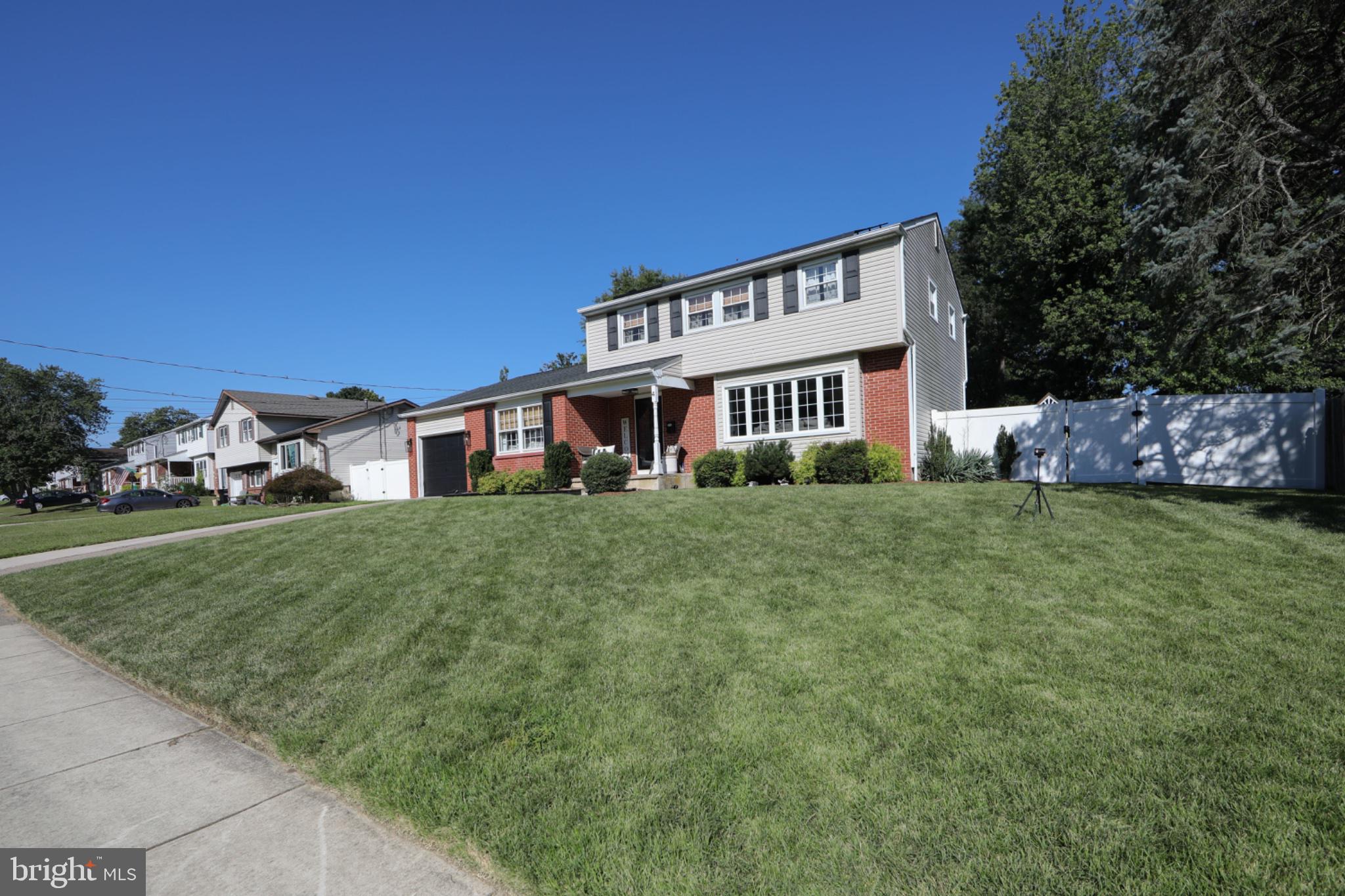 4 MULBERRY ROAD