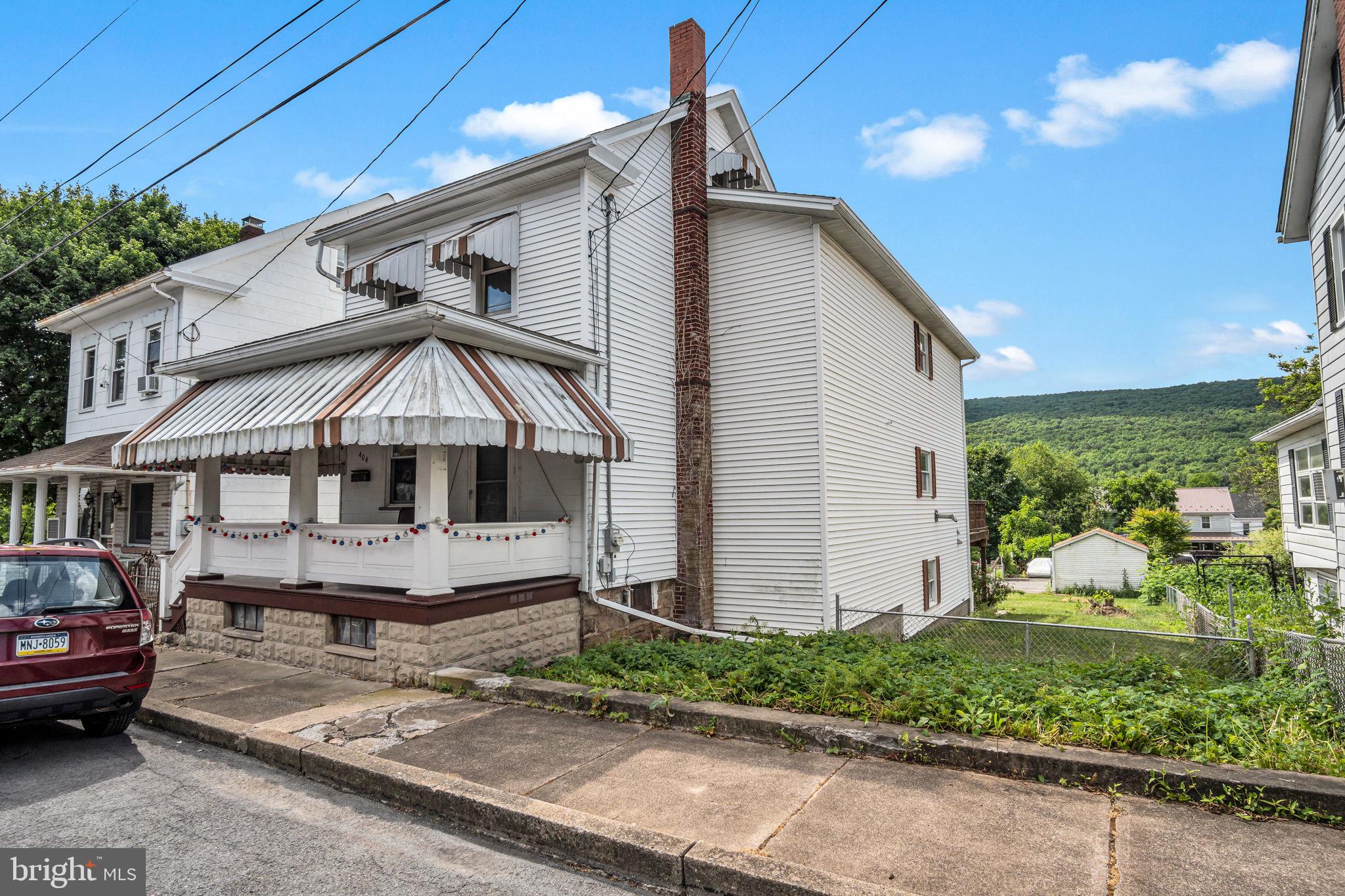 404 JULIAN STREET