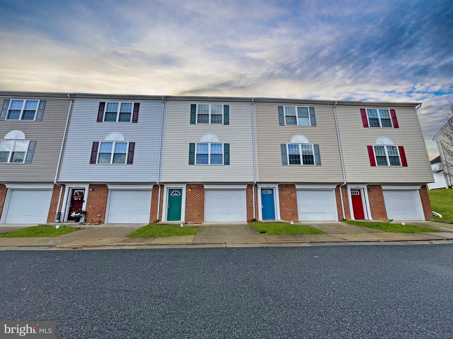 Gorgeous townhome in sought after, centrally located townhome community! This gem is minutes from 95, Stafford courthouse & so much more! Walk- in basement level, laundry room (washer/ dryer provided as is). Main level features spacious floor plan. Separate Living and dining room areas, walk through kitchen to oversized pantry! Half bath off dining room area. Upper level features spacious bedrooms 2 full bathrooms. 1 car garage. Community amenities include: business center, pool, tot lot/ playgrounds, 24 hour maintenance! Home has been professionally cleaned & is ready for move in!