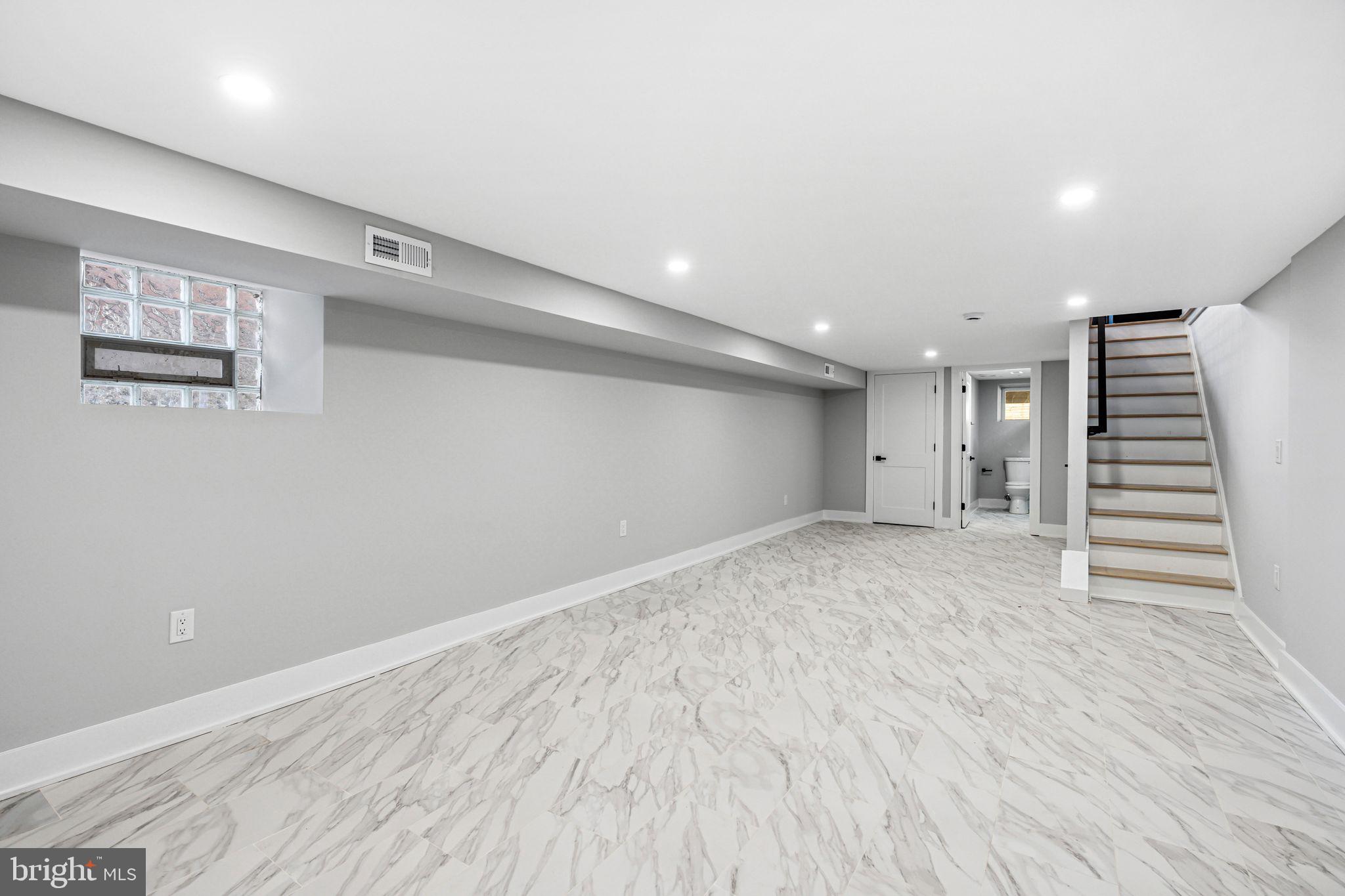 GERMANTOWN - Residential