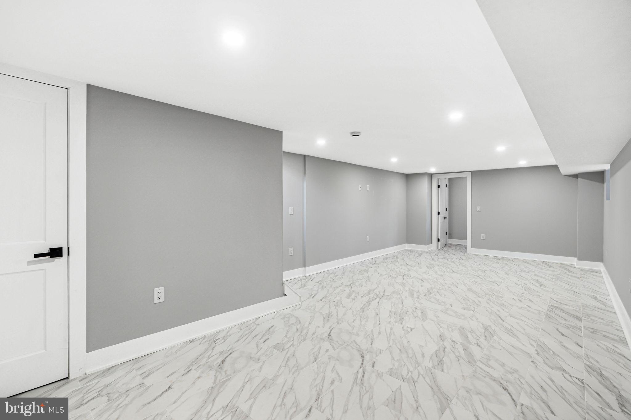 GERMANTOWN - Residential