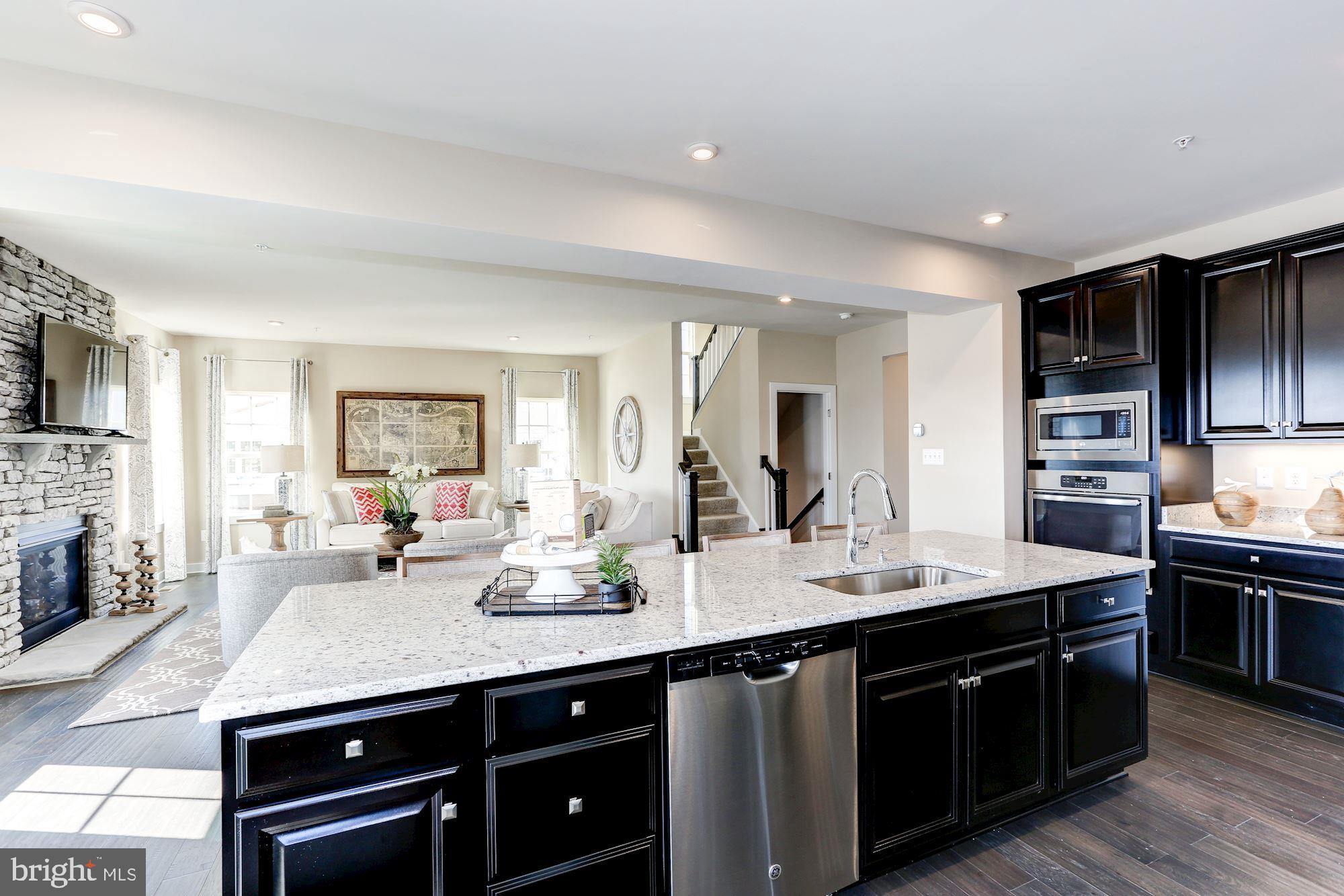 BROOKFIELD - Residential