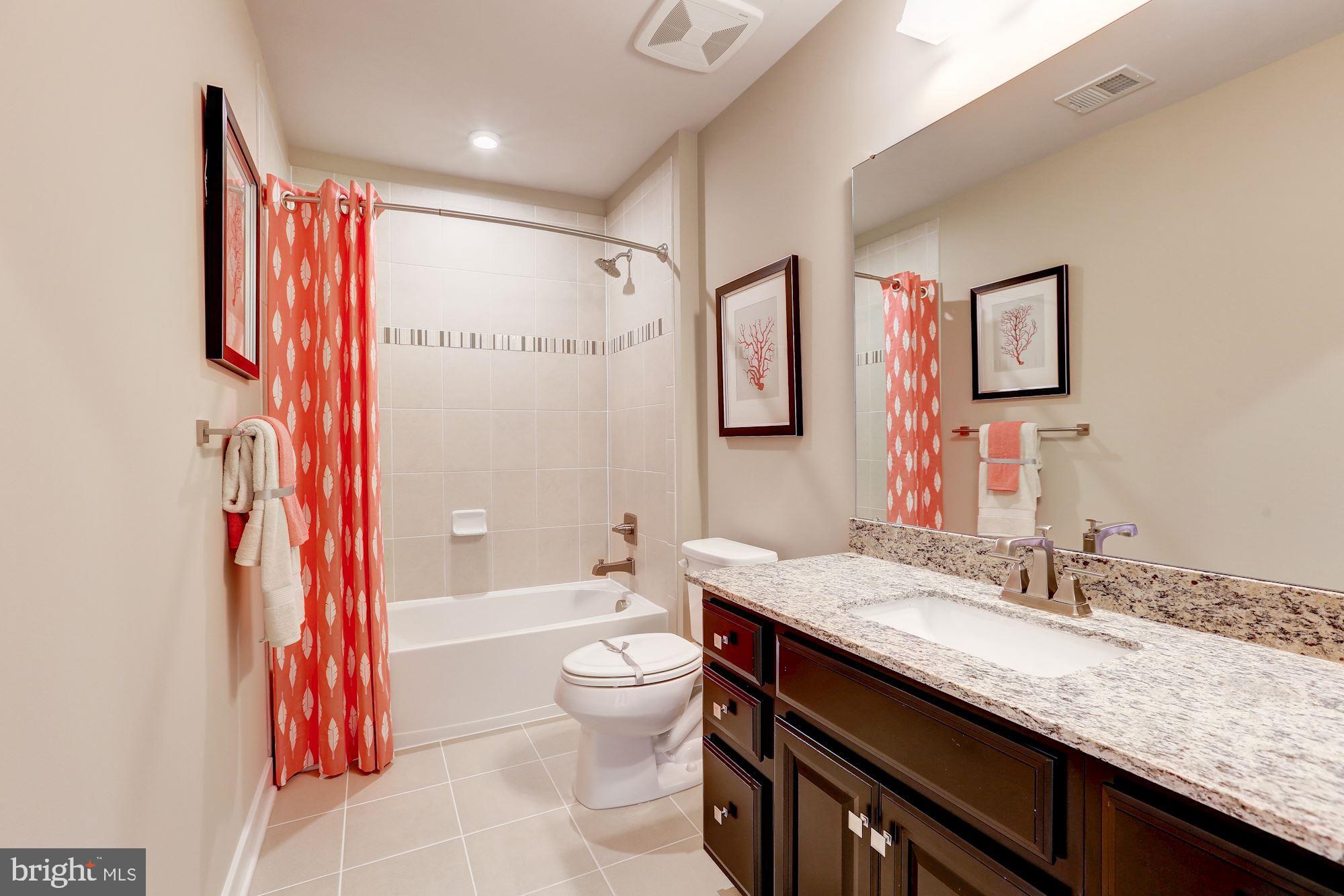 BROOKFIELD - Residential