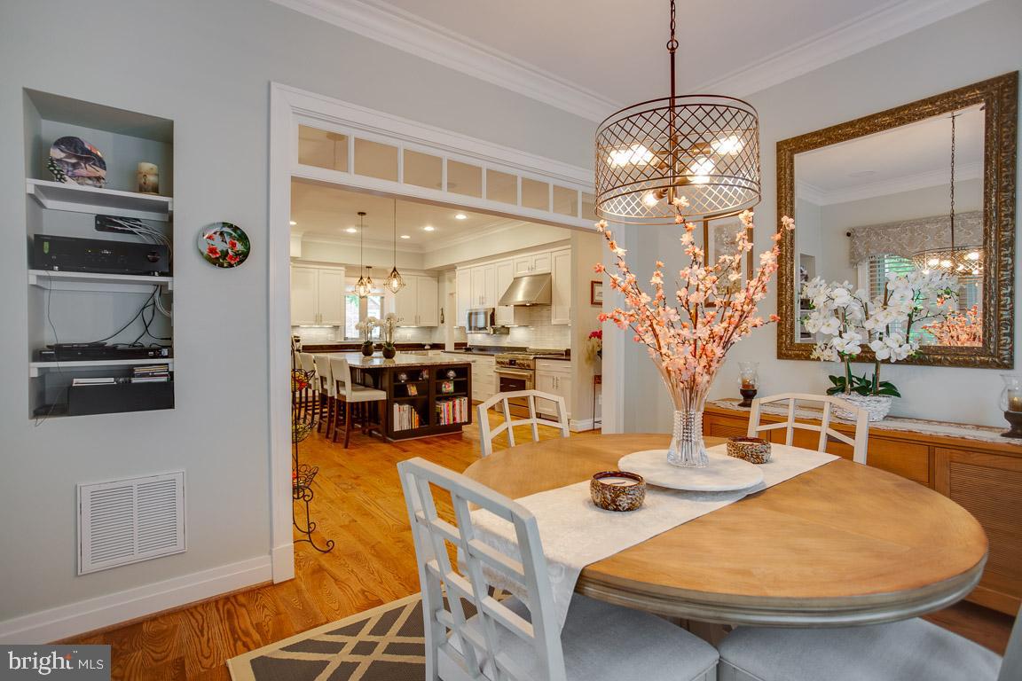 ADDISON HEIGHTS - Residential