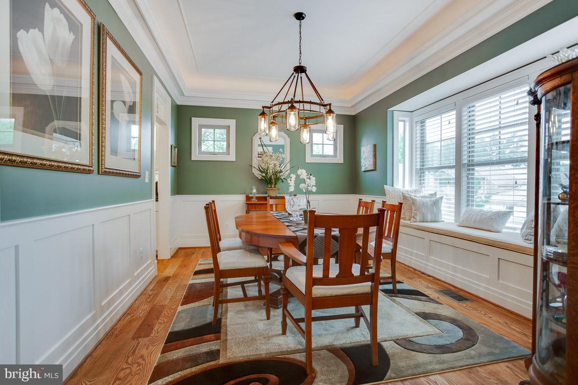 ADDISON HEIGHTS - Residential