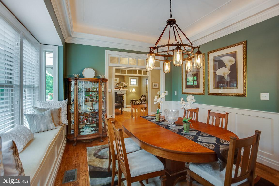 ADDISON HEIGHTS - Residential