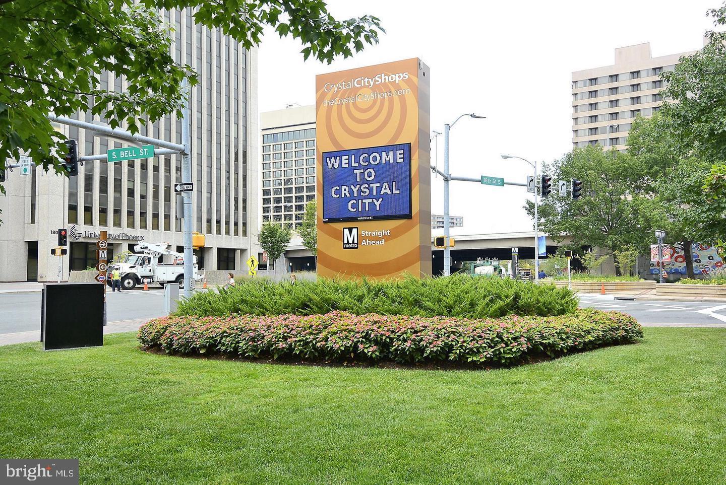 ADDISON HEIGHTS - Residential