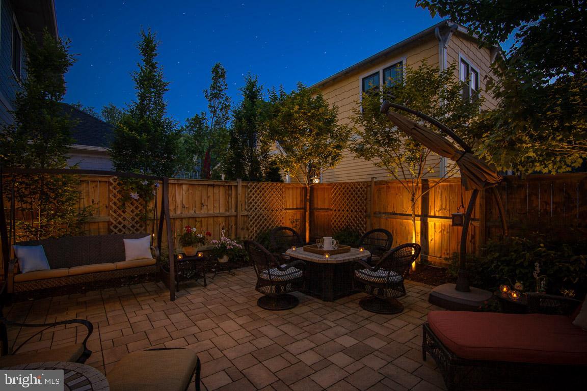 ADDISON HEIGHTS - Residential