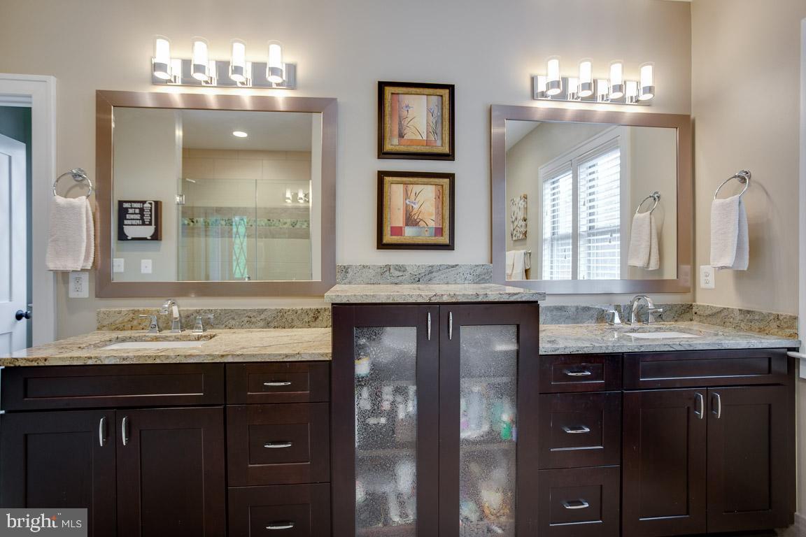 ADDISON HEIGHTS - Residential