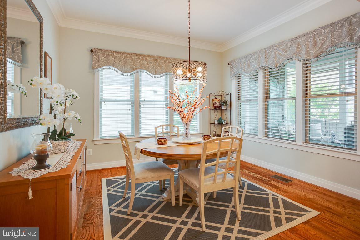 ADDISON HEIGHTS - Residential