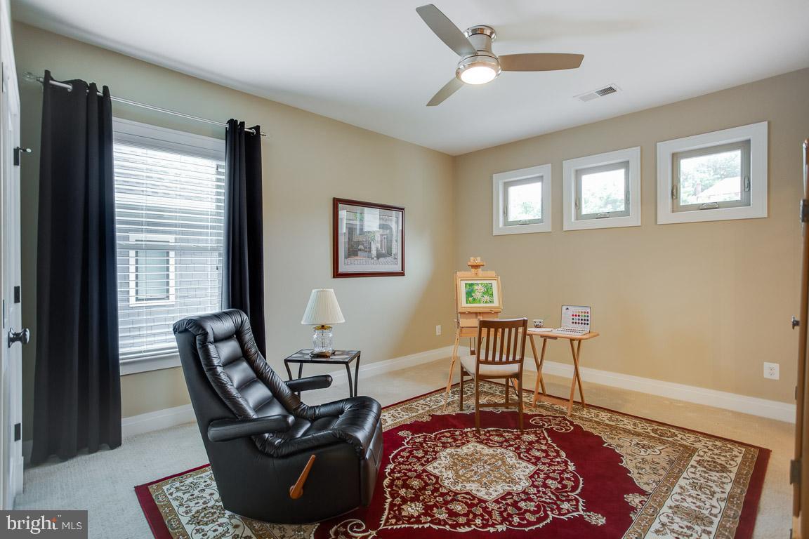 ADDISON HEIGHTS - Residential