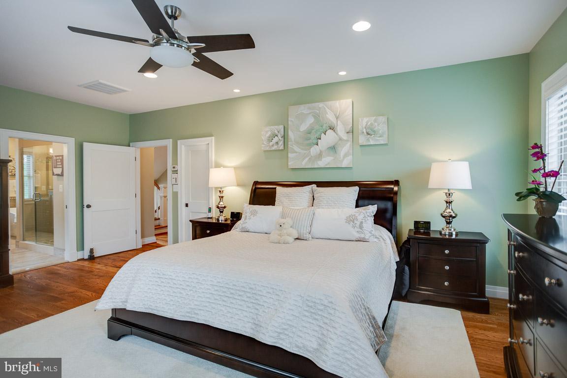 ADDISON HEIGHTS - Residential