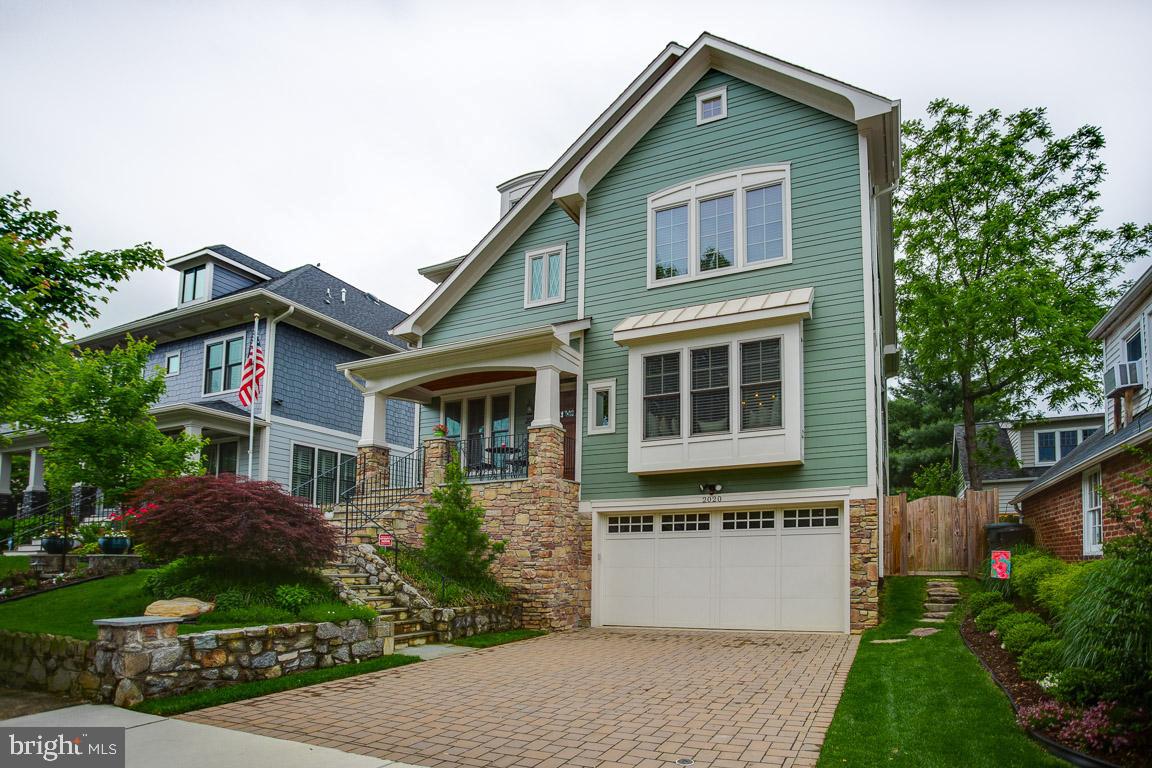 ADDISON HEIGHTS - Residential