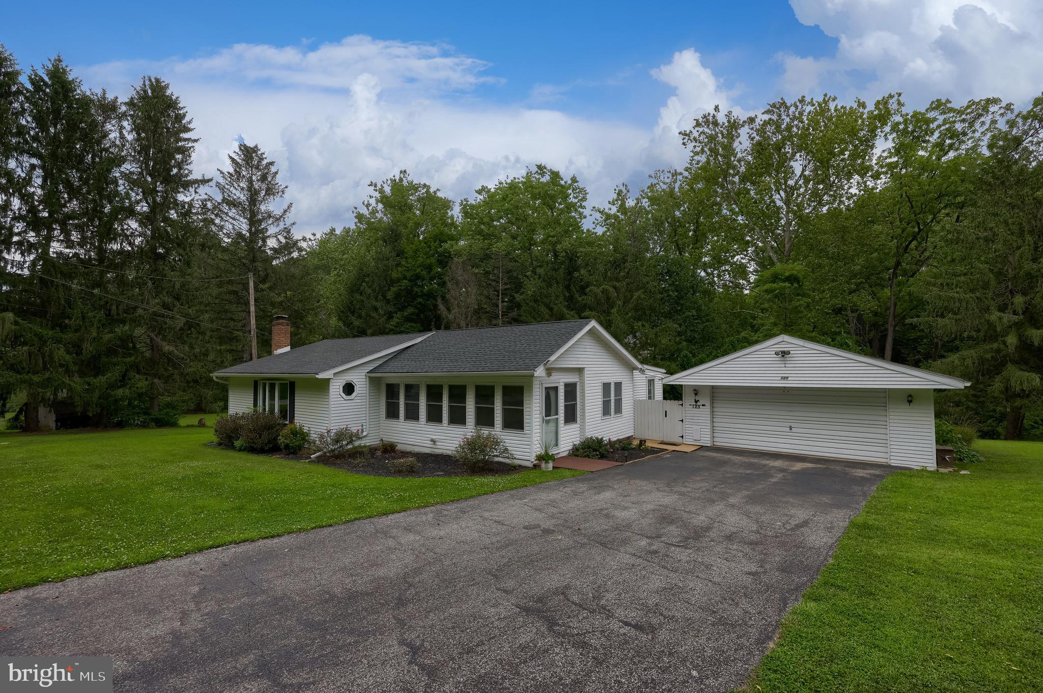 125 MEADOW ROAD
