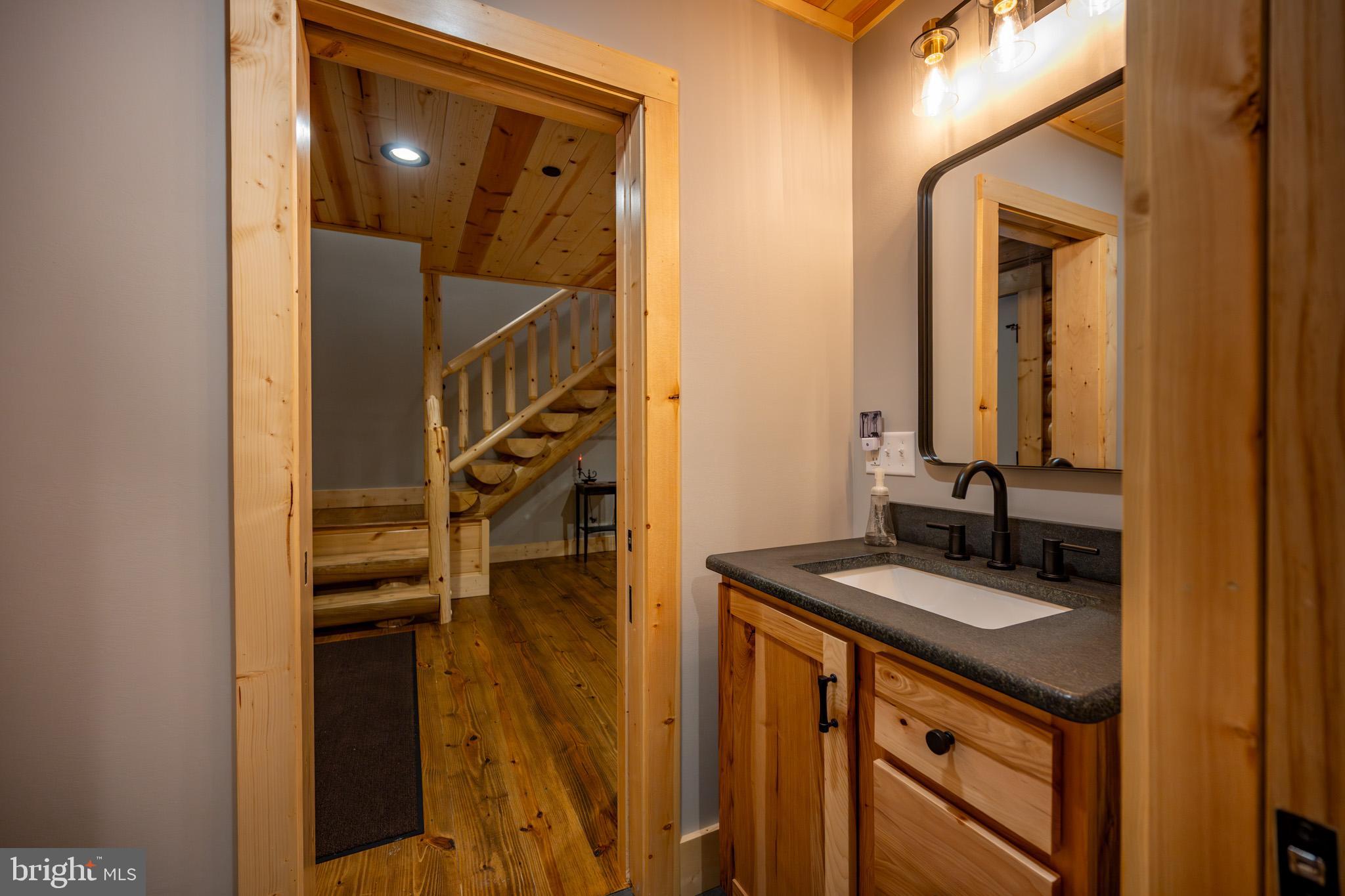 SWALLOW FALLS - Residential