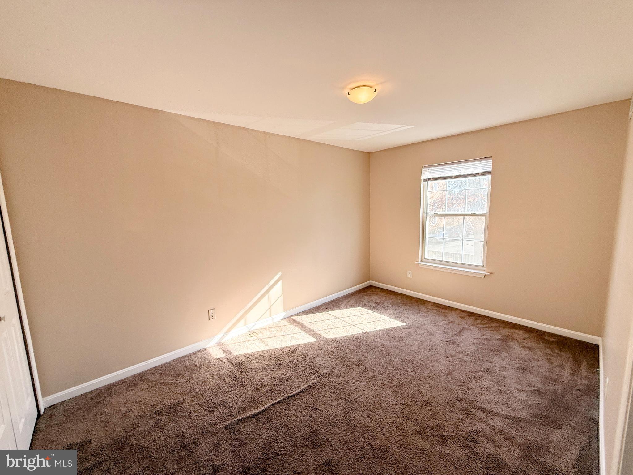 SARATOGA SPRINGS - Residential