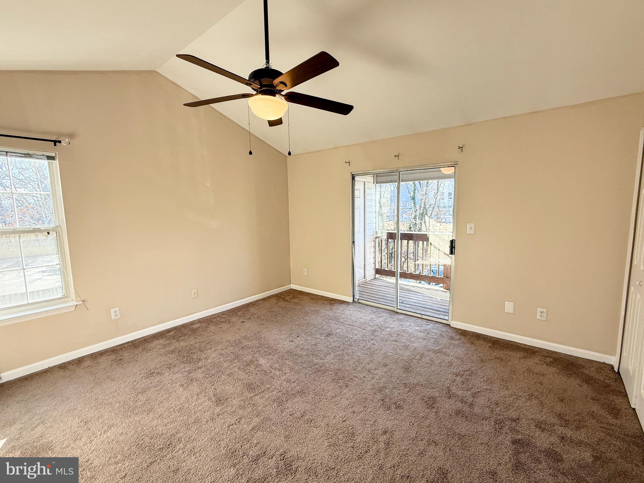 SARATOGA SPRINGS - Residential