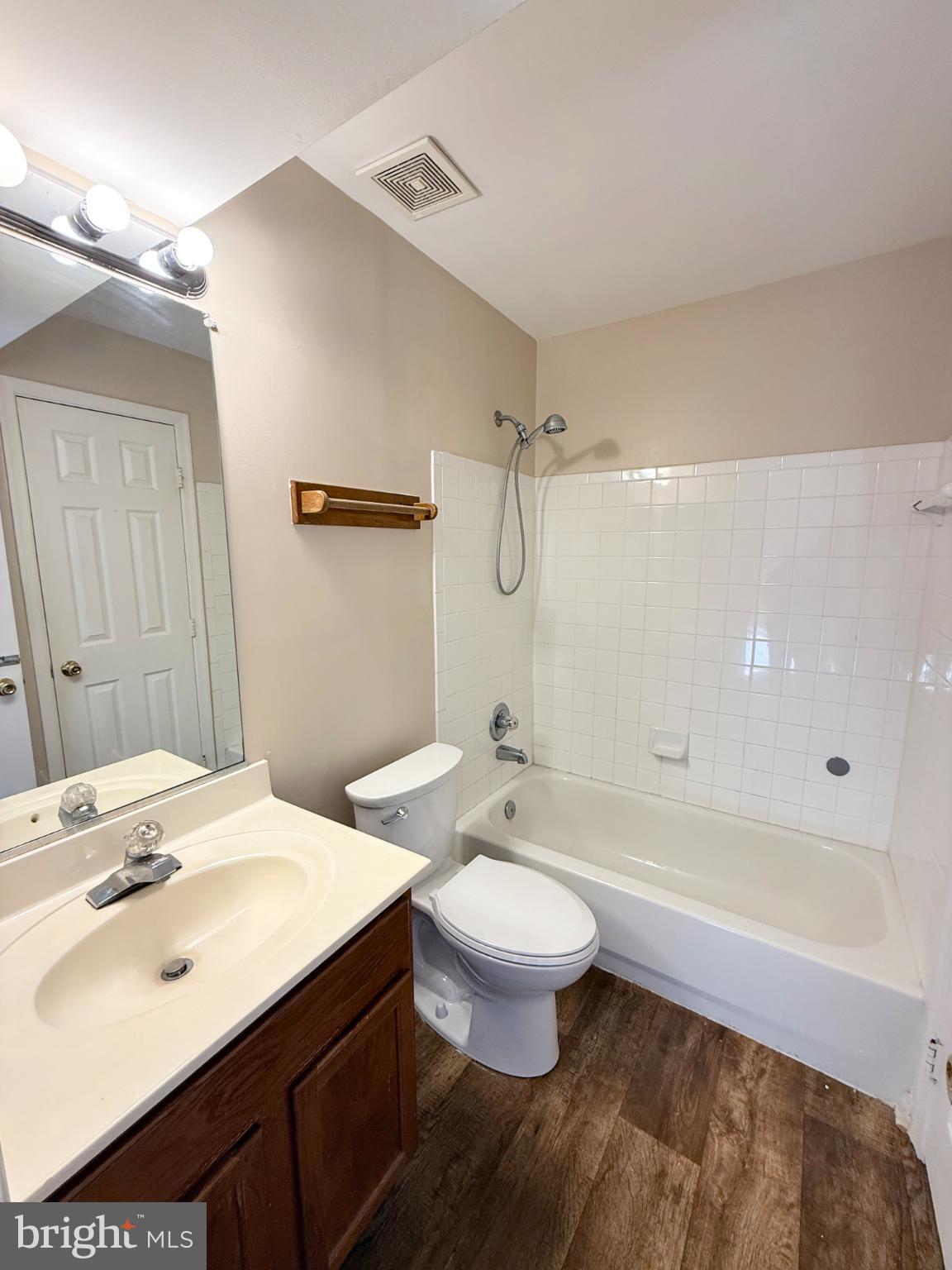 SARATOGA SPRINGS - Residential