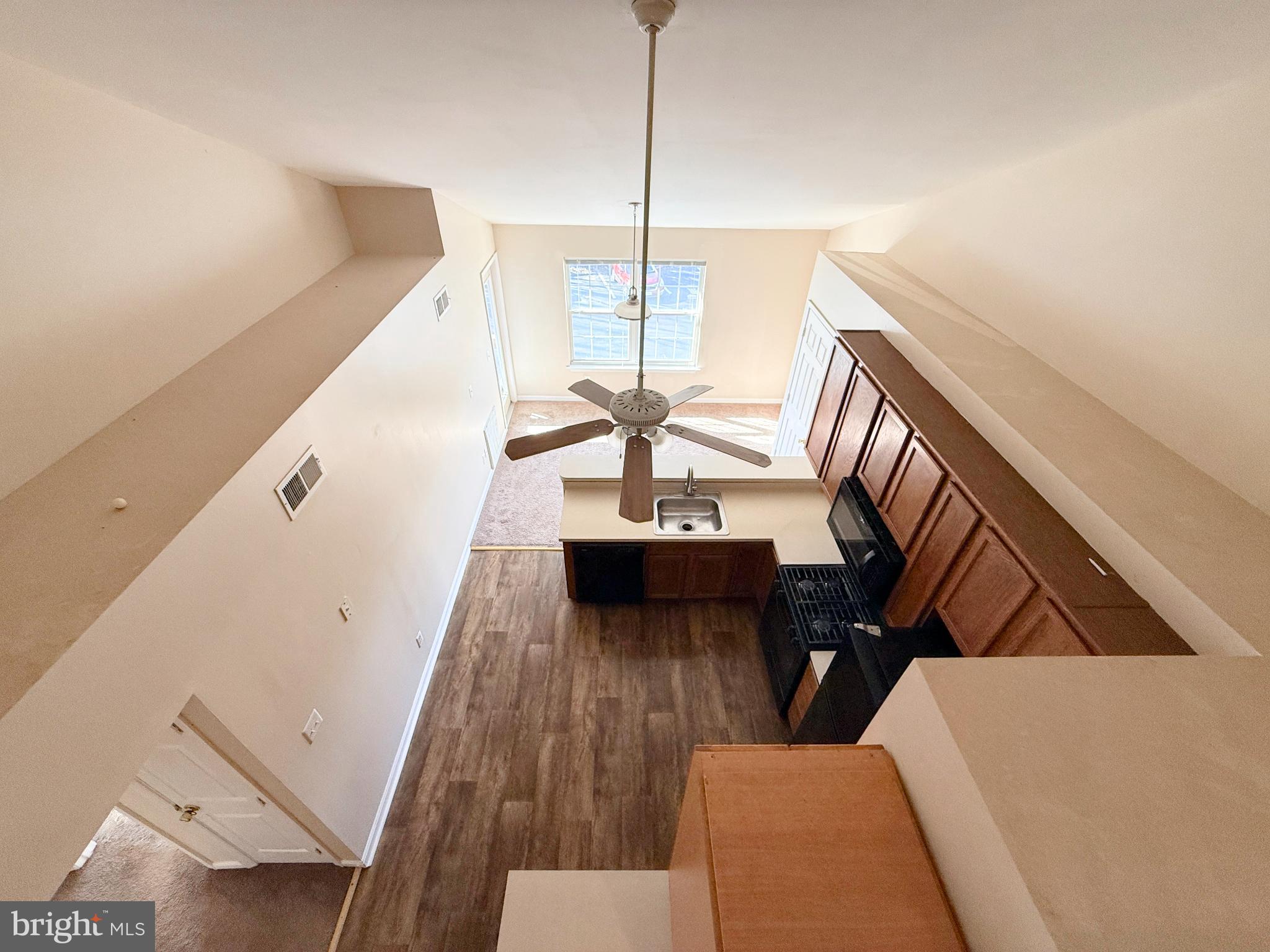 SARATOGA SPRINGS - Residential