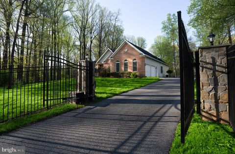 4300 PINETREE ROAD ROCKVILLE MD 20853