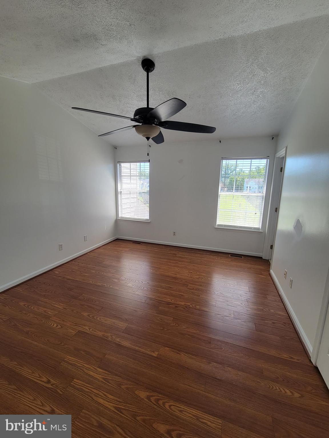 MALLARDS LANDING - Residential Lease