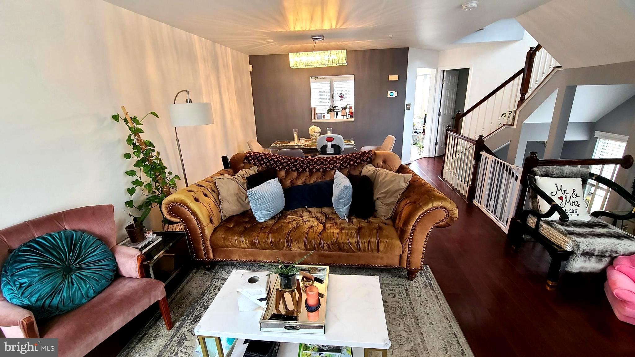 KINGS GRANT - Residential