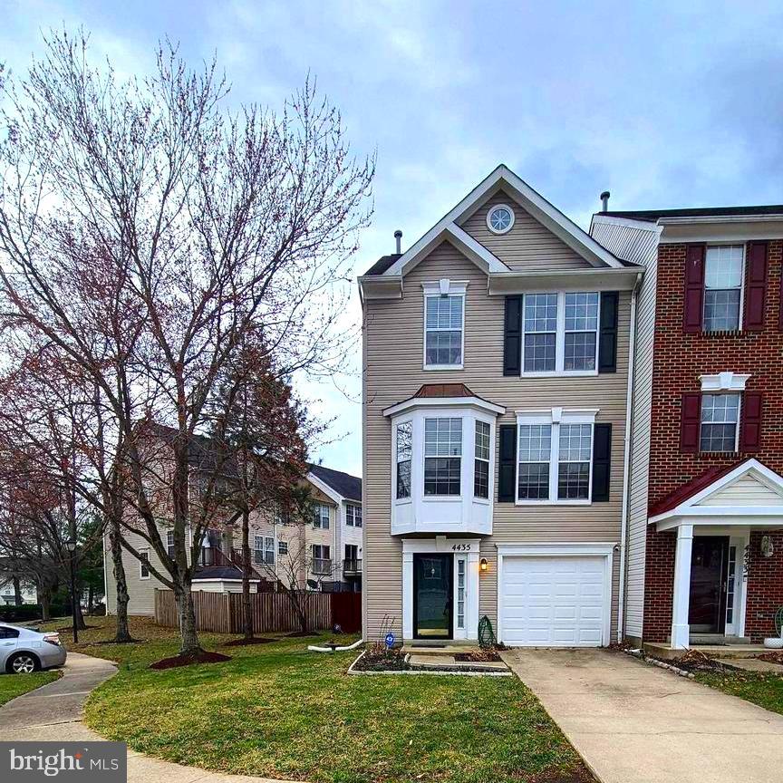 KINGS GRANT - Residential