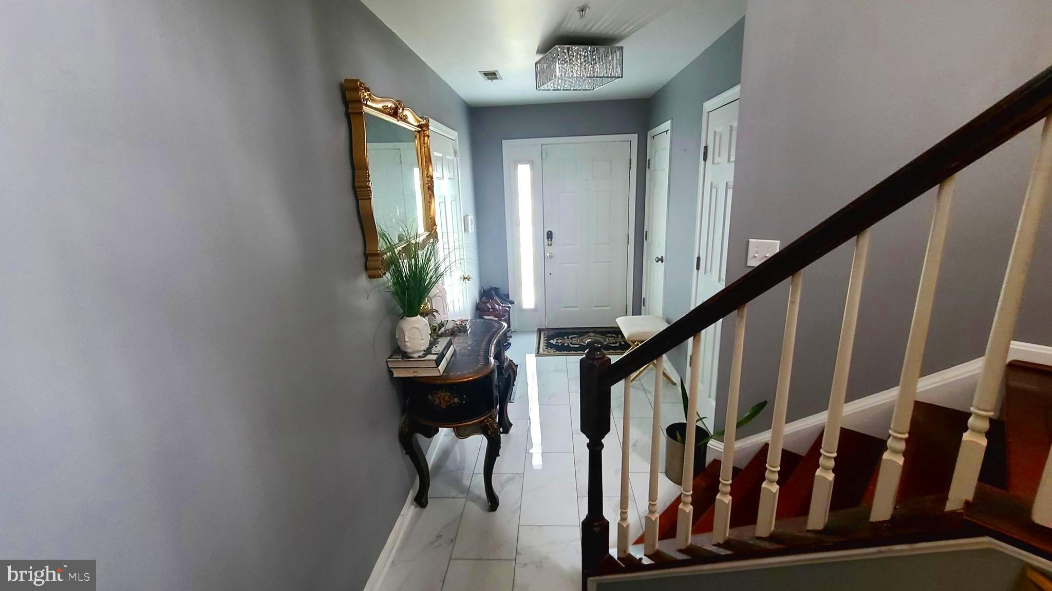 KINGS GRANT - Residential