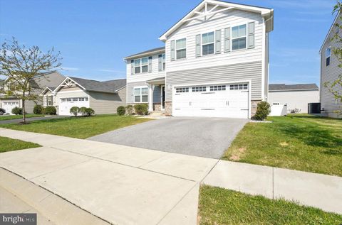 Photo of 308 Burnside Avenue, TANEYTOWN, MD 21787 (MLS # MDCR2034496)